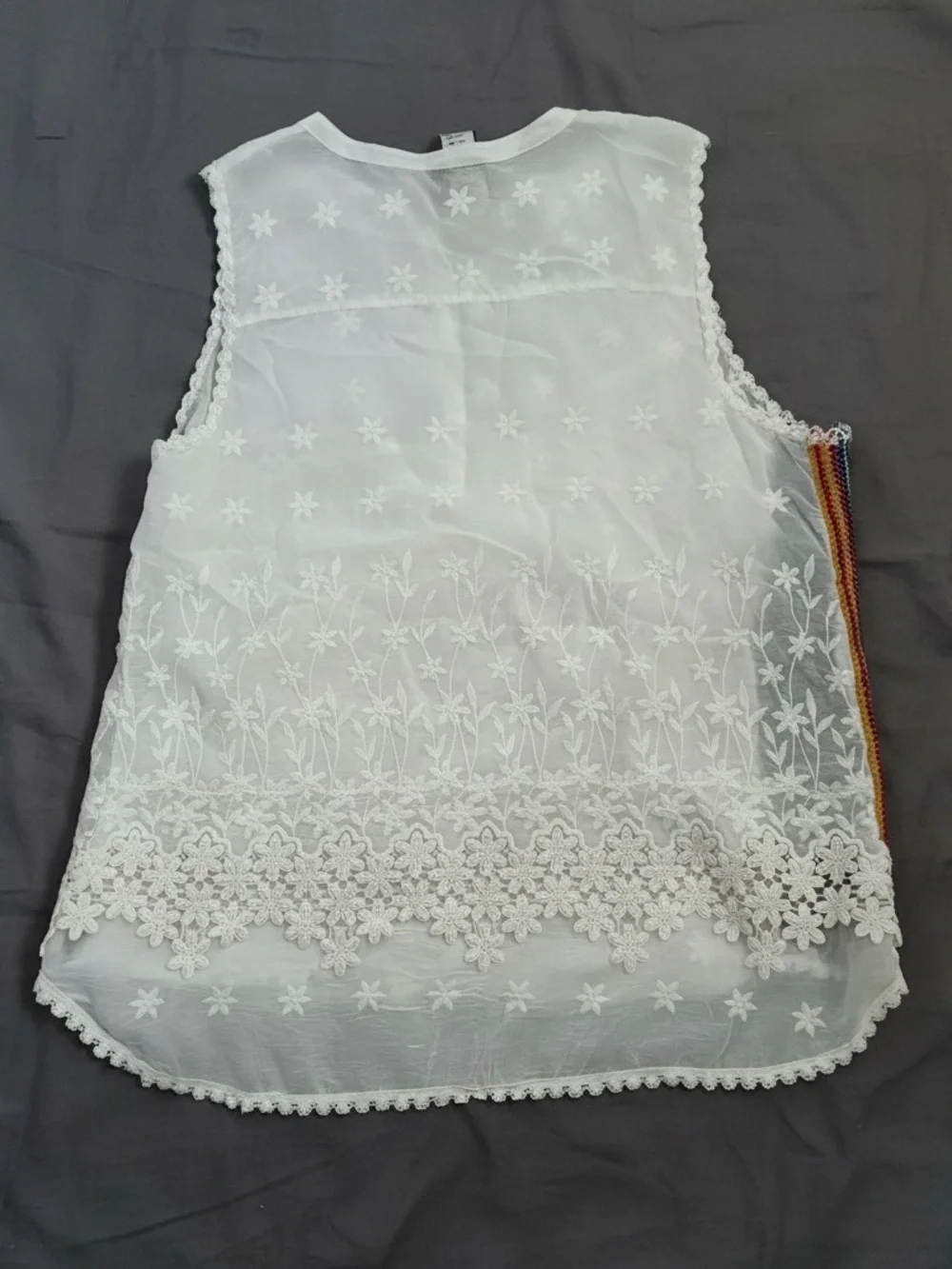 Johnny Was White Sleeveless Embroidered Lace Trim Top - Picture 2 of 5